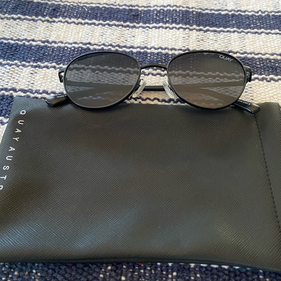 Quay Australia Crazy Love Sunglasses - Picture 11 of 11